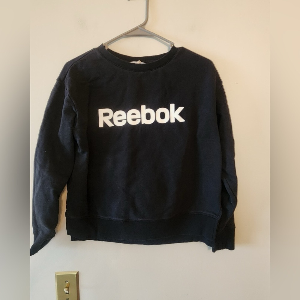 Reebok black cropped sweatshirt size womens small